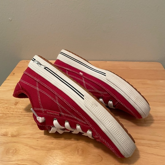 Skechers Women’s Red and White Sneakers - Picture 4 of 4